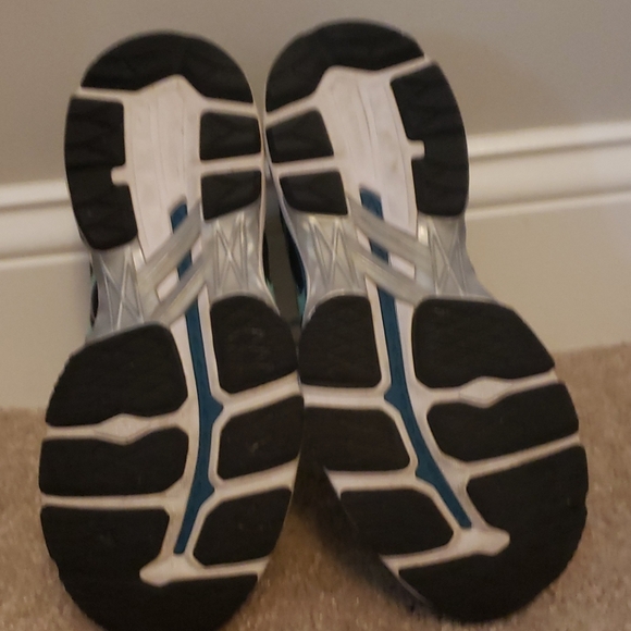 Asics - Picture 3 of 3